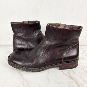 Born Men’s Brown Leather Round Toe Boots Sz 10